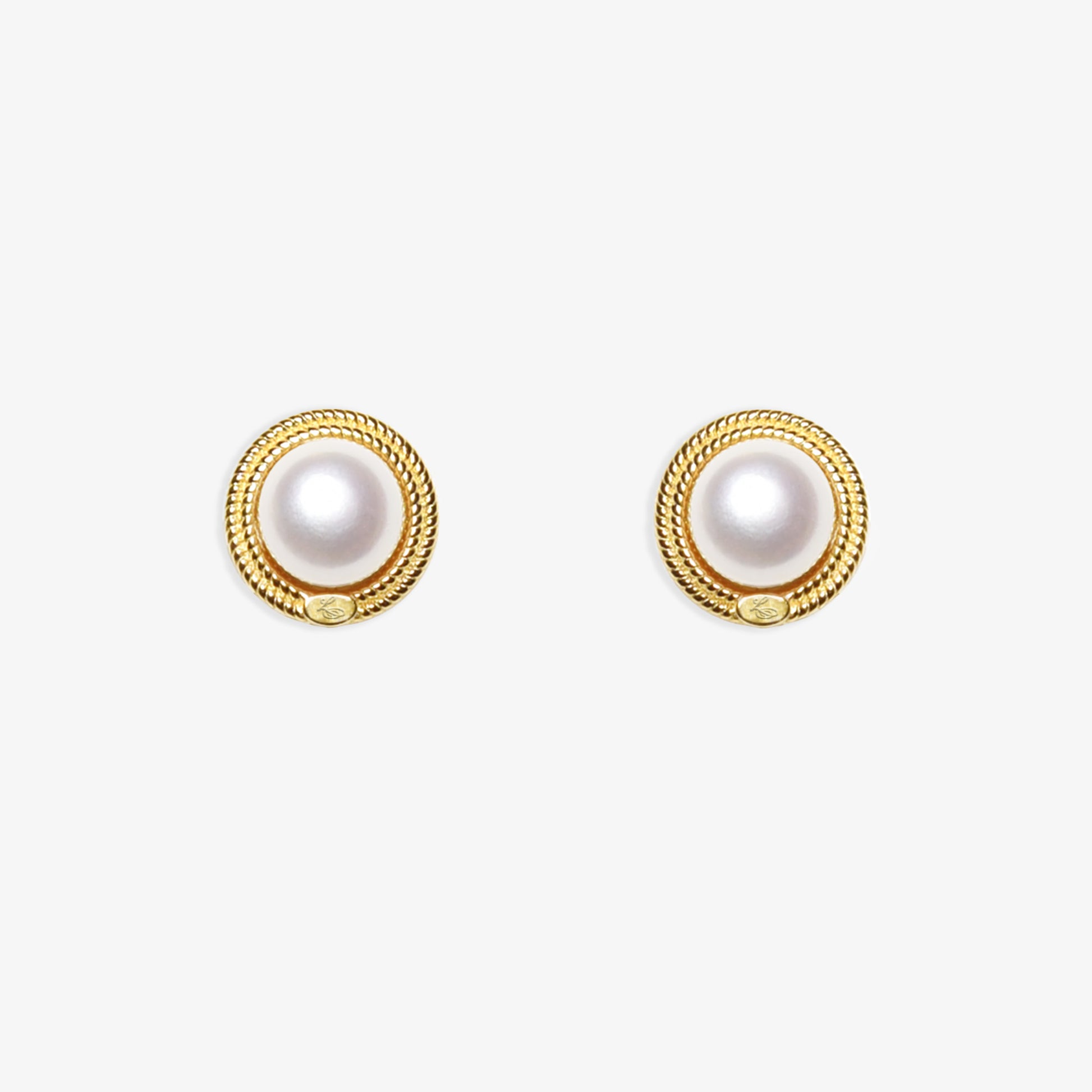 lottie pearl earrings, pearl stud earrings with gold braided rim, classic style, vintage pearl earrings, statement earrings