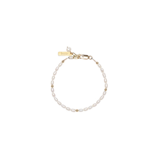 everyday pearl bracelet